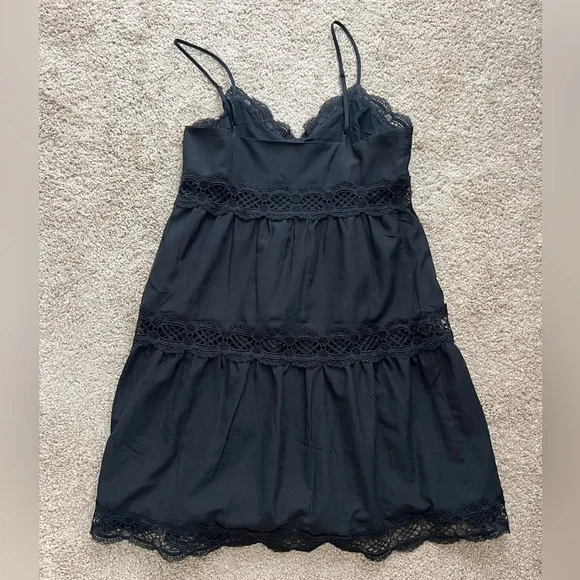 Express Lace Detailed Trapeze Dress - Picture 5 of 5